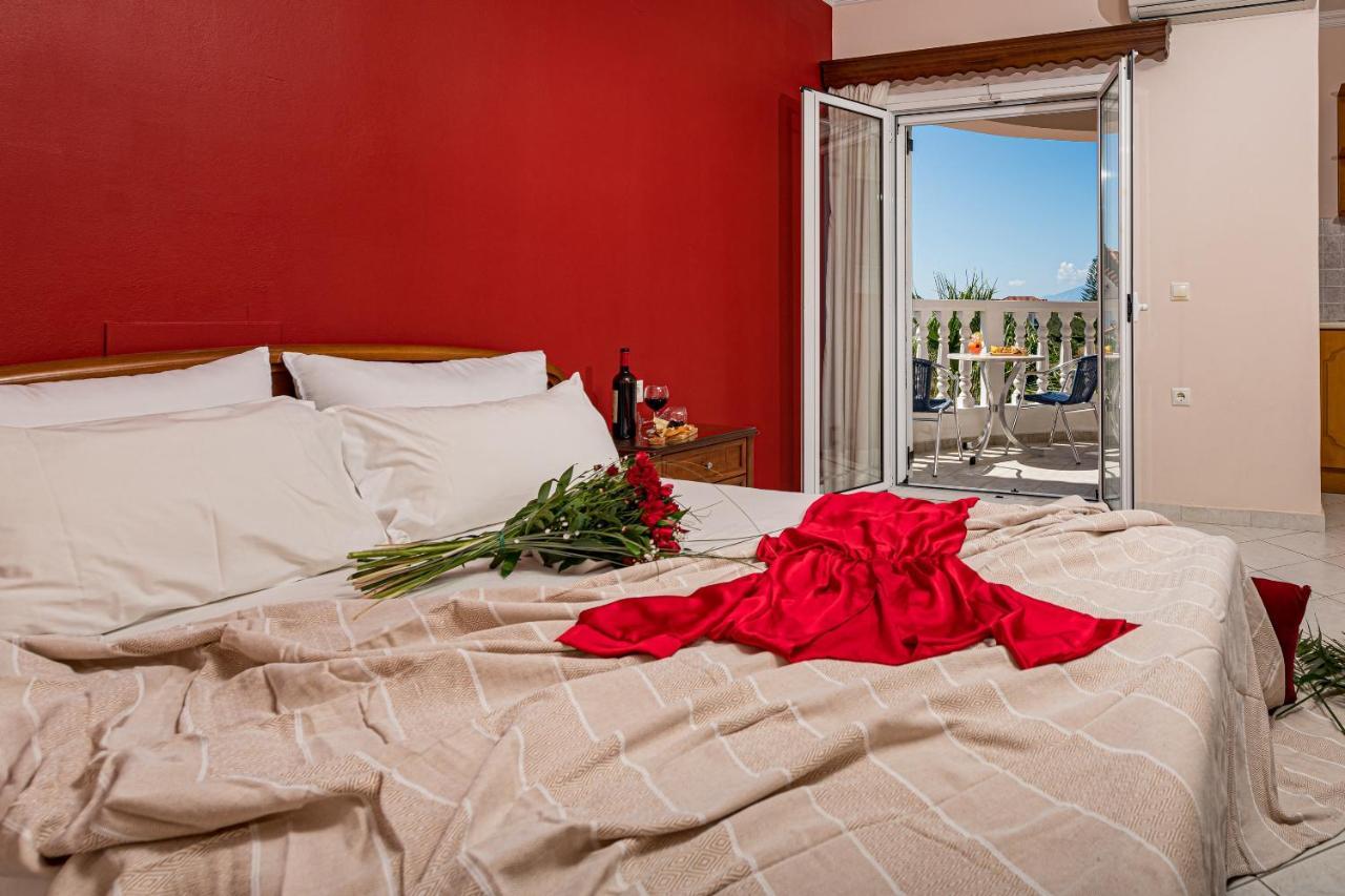 Dinos Hotel Циливи Экстерьер фото