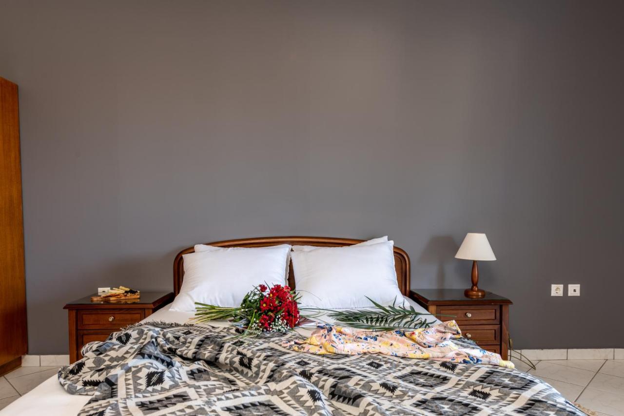 Dinos Hotel Циливи Экстерьер фото